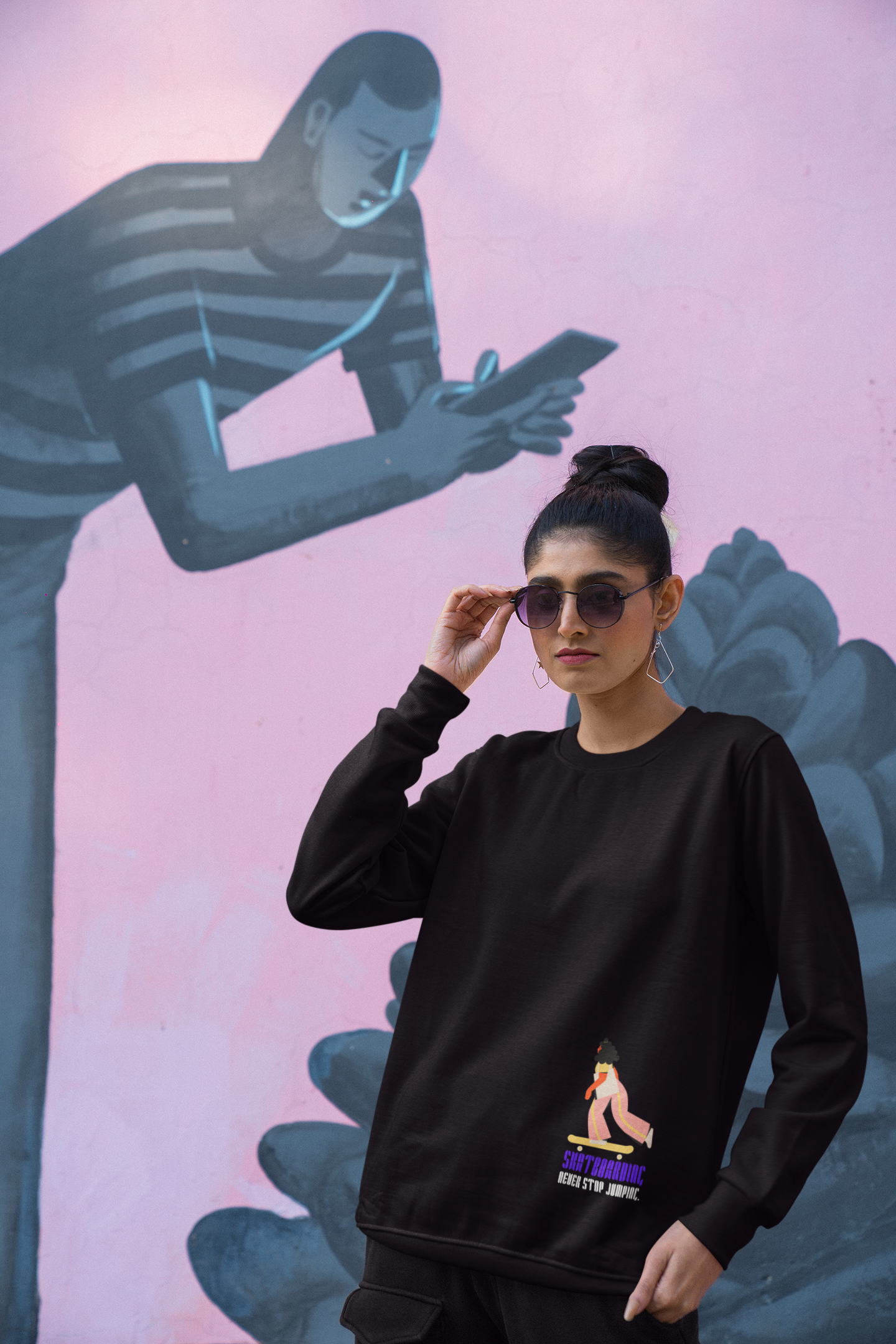 Black Graphic Printed Sweatshirt for Woman